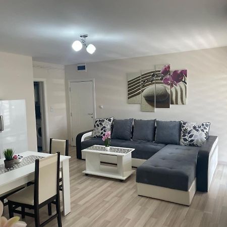 Apartmani Vrla Vladičin Han Eksteriør bilde