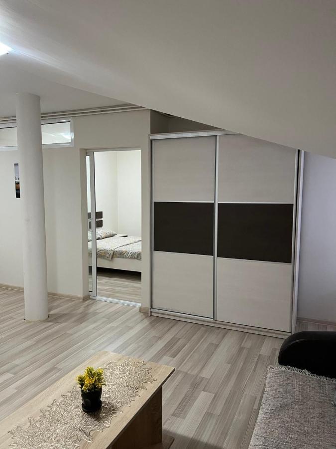 Apartmani Vrla Vladičin Han Eksteriør bilde