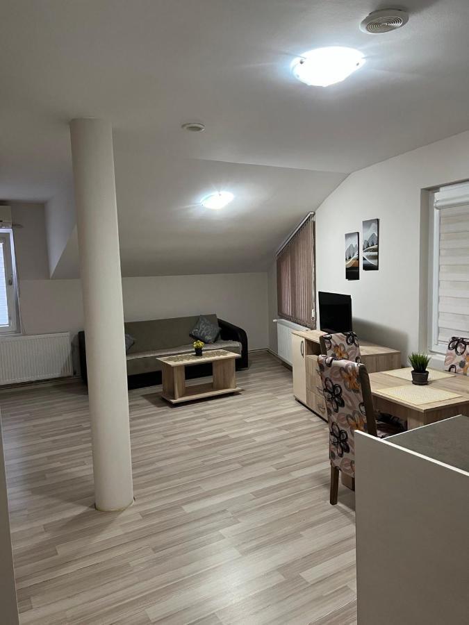 Apartmani Vrla Vladičin Han Eksteriør bilde
