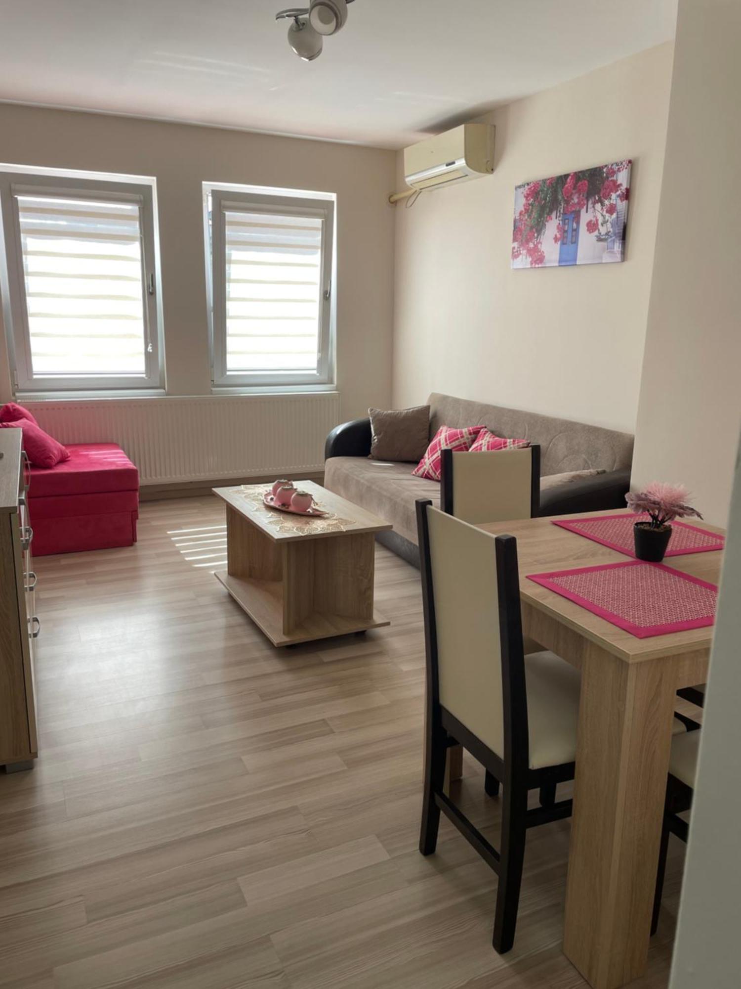 Apartmani Vrla Vladičin Han Eksteriør bilde